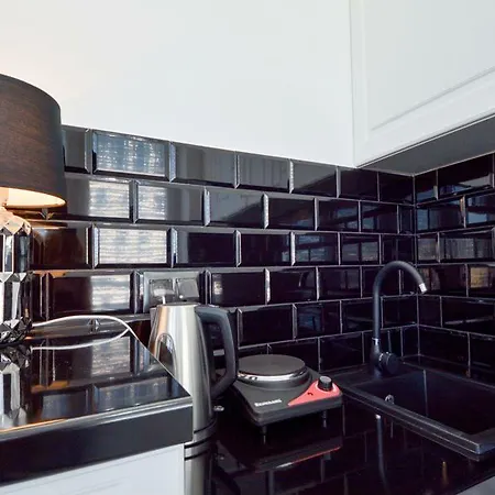 Shortstaypoland Krucza Apartment Warschau